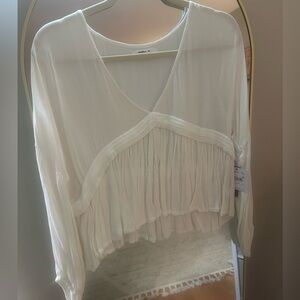 O'Neill Cream V-Neck Cropped Shirt